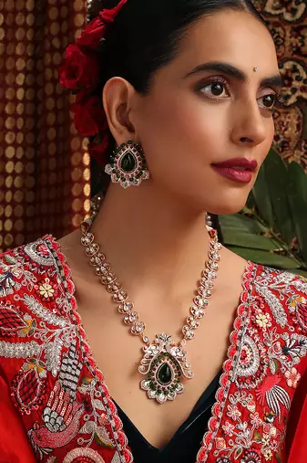 gold plated kundan green stones necklace set