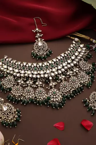 Gold plated kundan green stones necklace set