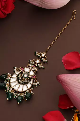 Gold plated kundan green stones maang tikka