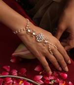 gold plated kundan hathpool