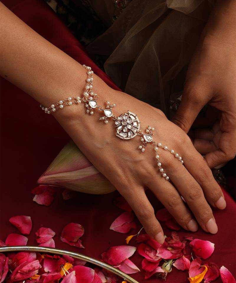 gold plated kundan hathpool