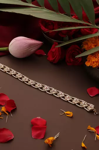 Gold plated kundan sheesh phool