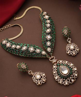 Gold plated kundan green stones necklace set 4