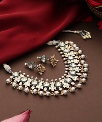 Gold plated kundan Pearls necklace set 2