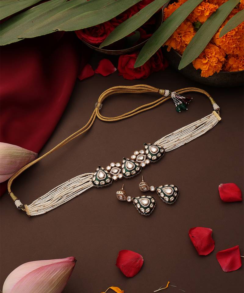 gold plated kundan green stones choker necklace set