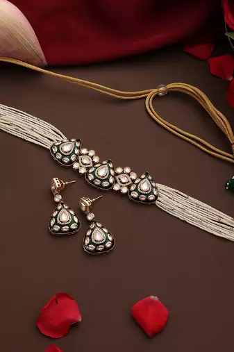 gold plated kundan green stones choker necklace set