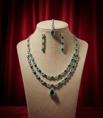 Green american diamonds necklaces