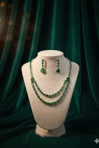 Green american diamonds necklaces