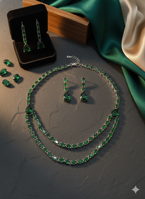 Green american diamonds necklaces 2