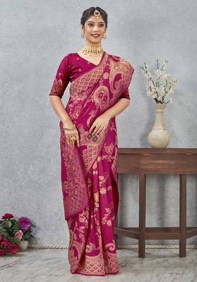 designer rani zari weaving tassel pallu work silk blend saree 5