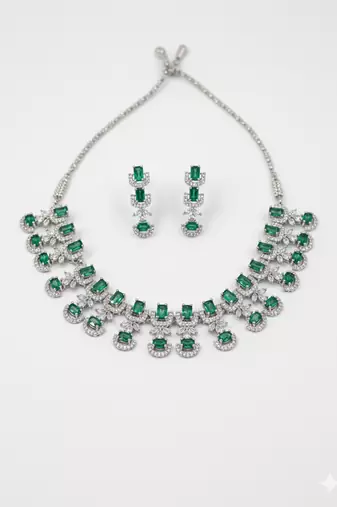 Green american diamonds necklaces
