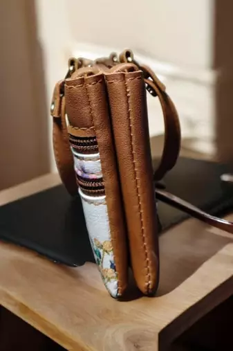 Women Sling Bag Ladies Fabric Printed Crossbody Side Bag for Girls Daily 