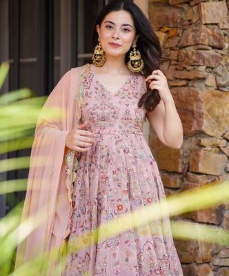 Pink Georgette Embroidered Kurta Set 5