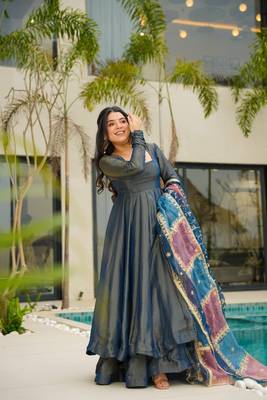 Dark Blue Embroidered suit set 3