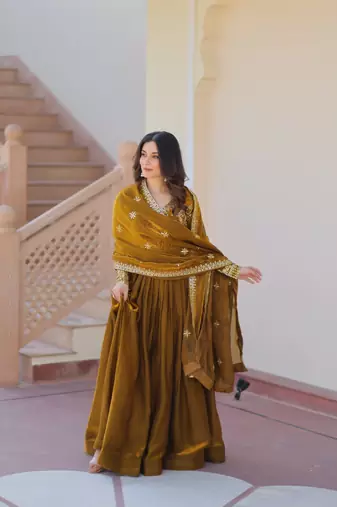 Green embroidered chiffon anarkali set with dupatta