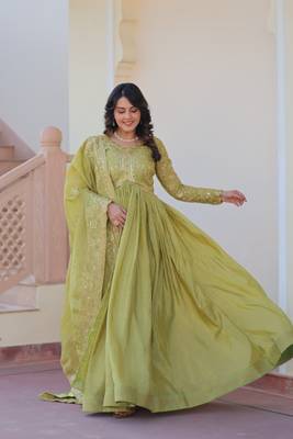 Green gold crush fabric embroidered gown set with matching dupatta     sequins & multi thread work 3