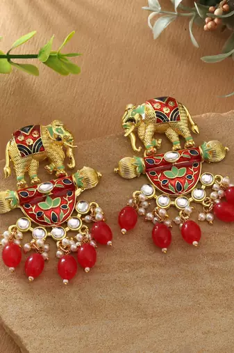 Red color meenakari earrings