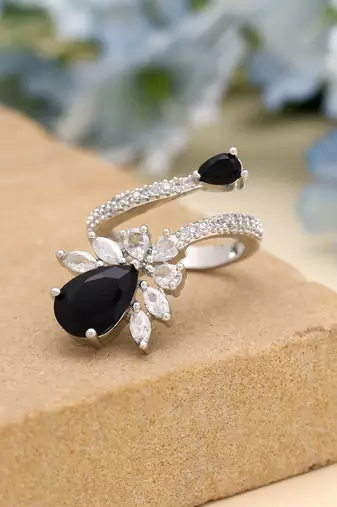 Black color american diamond ring