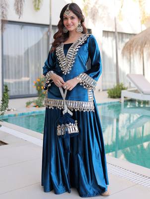 Blue Mirror Work Velvet Top With Palazzo 2