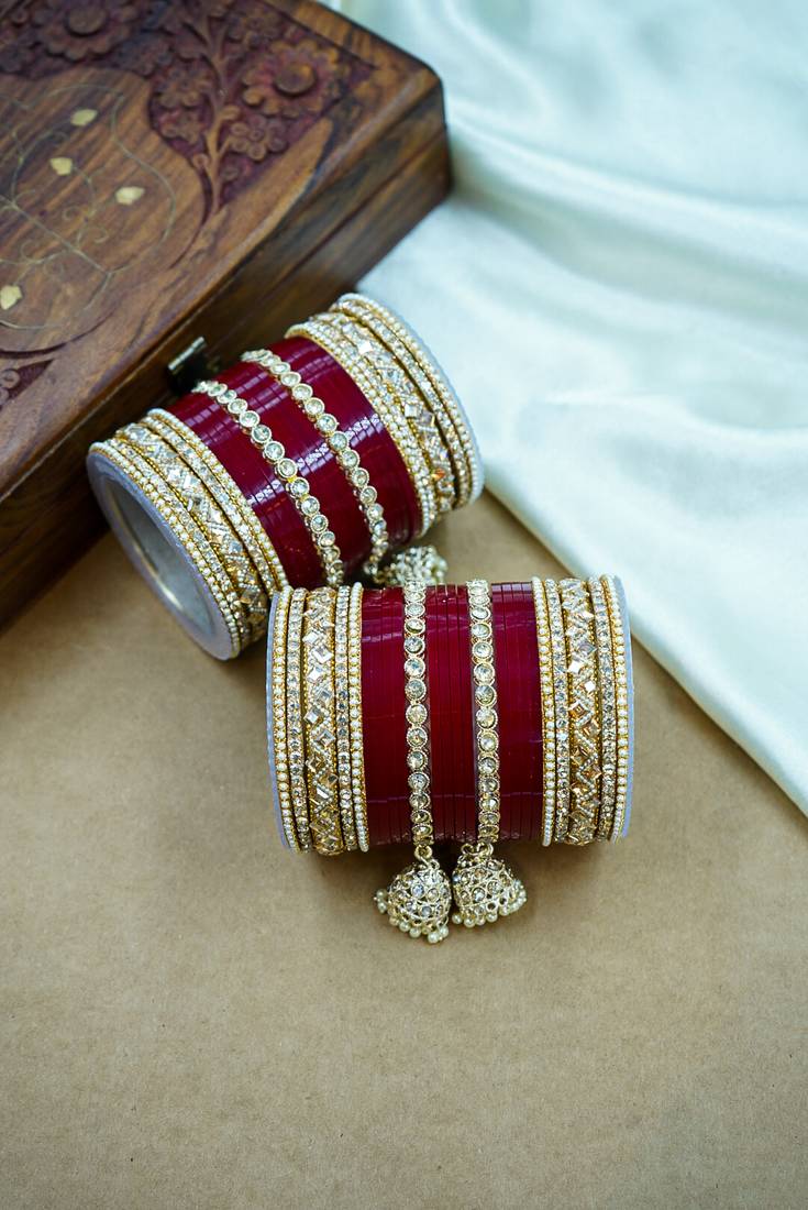 Traditional punjabi chooda for brides