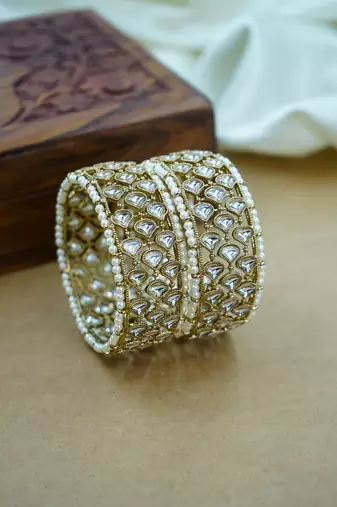 Traditional antique kada with kundan & green pearls