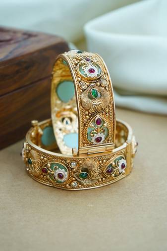 Traditional copper kada for women
