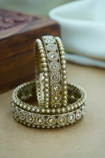 Bridal pearl antique bangles