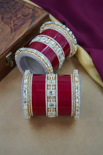 Modern punjabi wedding chuda set