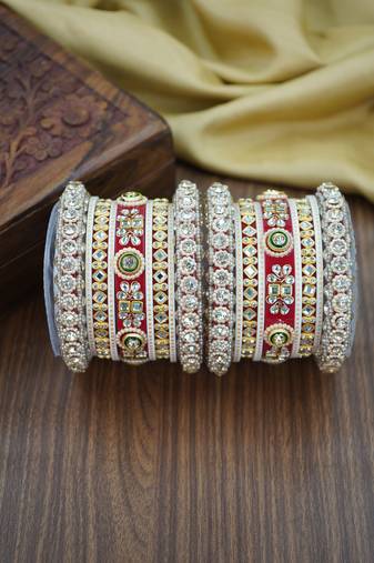 Traditional rajwadi wedding chuda