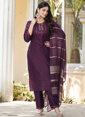 Wine embroidered silk blend straight kurta set with dupatta for women 3