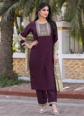 Wine embroidered silk blend straight kurta set with dupatta for women 5