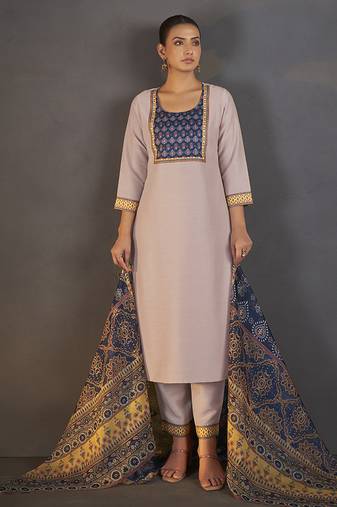 Cream printed chinnon straight kurta set for women