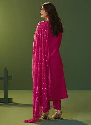 Pink printed chinnon cotton bland anarkali kurta set with printed dupatta 2