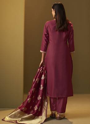 Red jacquard cotton blend jacquard straight kurta set with printed dupatta 2