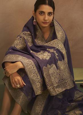 Lilac jacquard art silk straight kurta set with dupatta 3