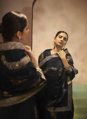 Black jacquard art silk straight kurta set with dupatta 5