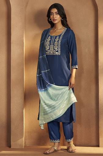 Blue embroidered cotton blend straight kurta with dupatta