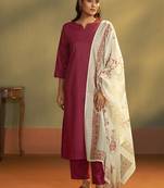 Red solid & printed cotton blend straight kurta set with printed dupatta
