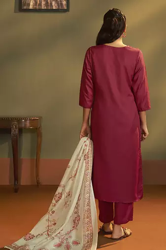 Red solid & printed cotton blend straight kurta set with printed dupatta