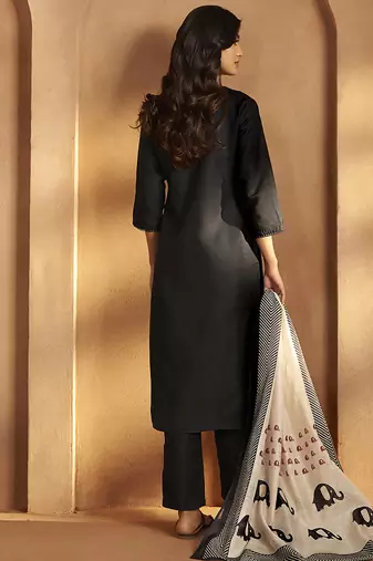 Black solid & printed cotton blend straight kurta set with printed dupatta