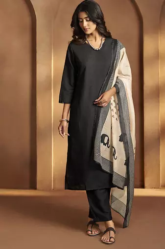 Black solid & printed cotton blend straight kurta set with printed dupatta
