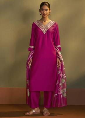 Pink embroidery cotton blend straight kurta set with printed dupatta 3