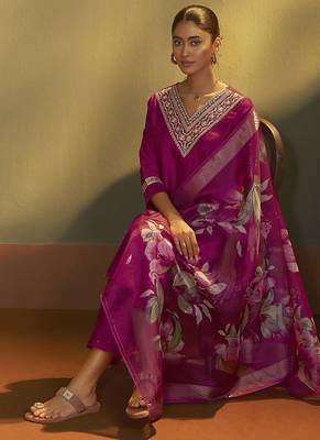 Pink embroidery cotton blend straight kurta set with printed dupatta 5