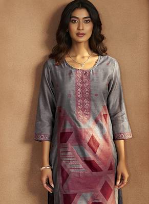 Grey jacquard art silk straight kurta set with dupatta for women 4