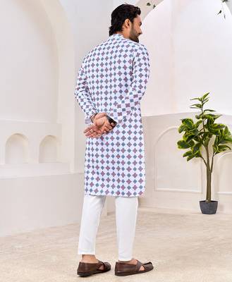 Men's stylish white geometric printed cotton kurta 2