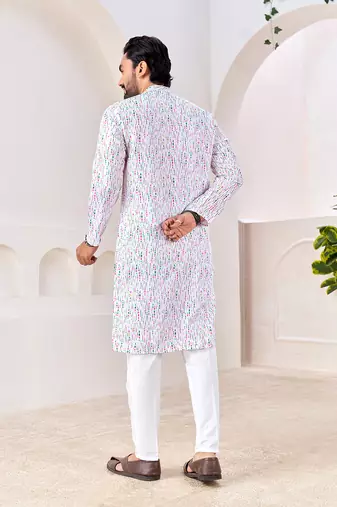 White cotton kurta with soft speckled pattern     lightweight & stylish