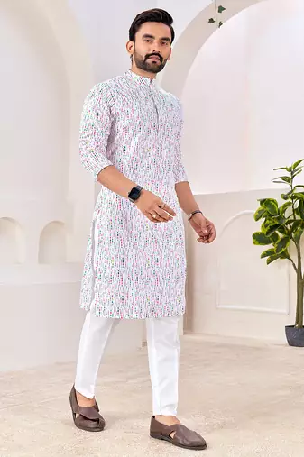 White cotton kurta with soft speckled pattern     lightweight & stylish