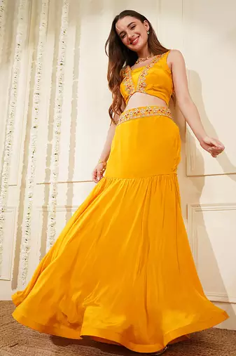 yellow mustard crepe fish cut skirt cape set