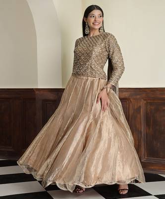 tissue antique  lehenga set with blouse and dupatta 3