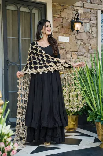 black roman silk gown set